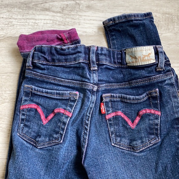 Levi’s girls size 6 skinny jeans - Picture 2 of 3